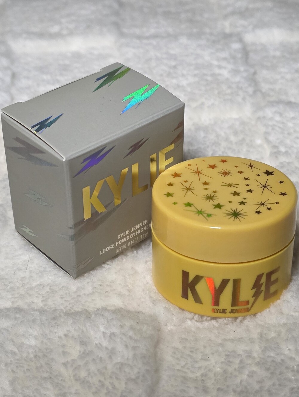 KYLIE COSMETICS LOOSE POWDER HIGHLIGHTER IN SHADE LIGHTNING BOLT—NIB